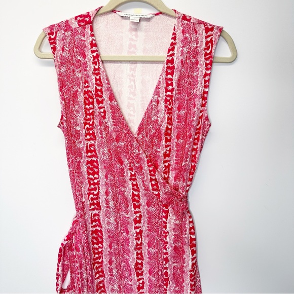 Diane Von Furstenberg DVF Red Pink White Sleeveless Wrap Tie Dress Size 6 - Picture 12 of 12